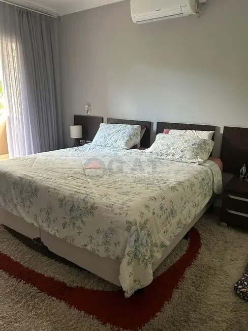 Foto 8 de Casa de Condomínio com 3 quartos à venda, 260m2 em Vossoroca, Votorantim - SP