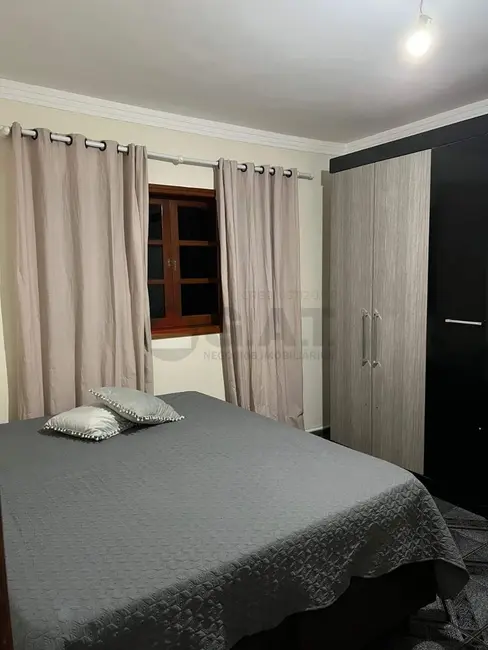 Foto 4 de Casa com 3 quartos à venda, 200m2 em Jardim Itanguá, Sorocaba - SP