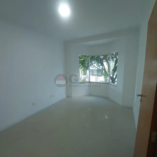 Casa de Condomínio com 3 quartos à venda, 250m2 em Aparecidinha, Sorocaba - SP - imagem 9 Foto 9 de Casa de Condomínio com 3 quartos à venda, 250m2 em Aparecidinha, Sorocaba - SP