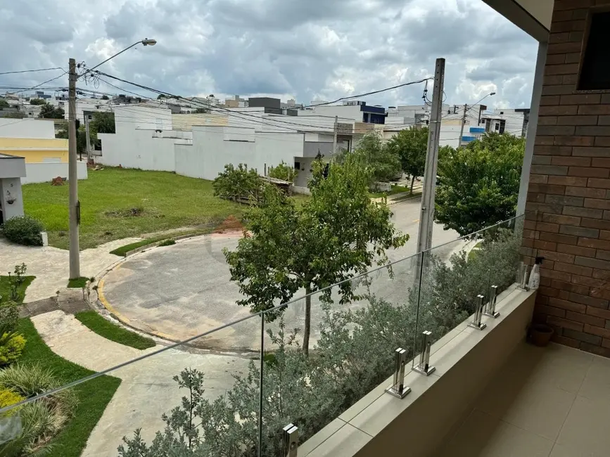 Casa de Condomínio com 3 quartos à venda, 207m2 em Cajuru do Sul, Sorocaba - SP - imagem 9 Foto 9 de Casa de Condomínio com 3 quartos à venda, 207m2 em Cajuru do Sul, Sorocaba - SP