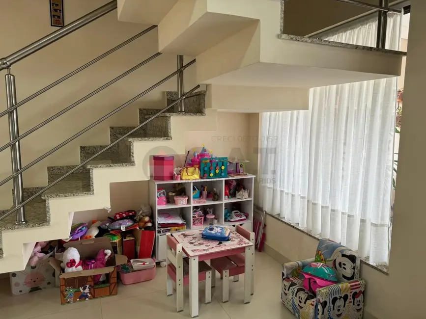Casa de Condomínio com 3 quartos à venda, 207m2 em Cajuru do Sul, Sorocaba - SP - imagem 3 Foto 3 de Casa de Condomínio com 3 quartos à venda, 207m2 em Cajuru do Sul, Sorocaba - SP