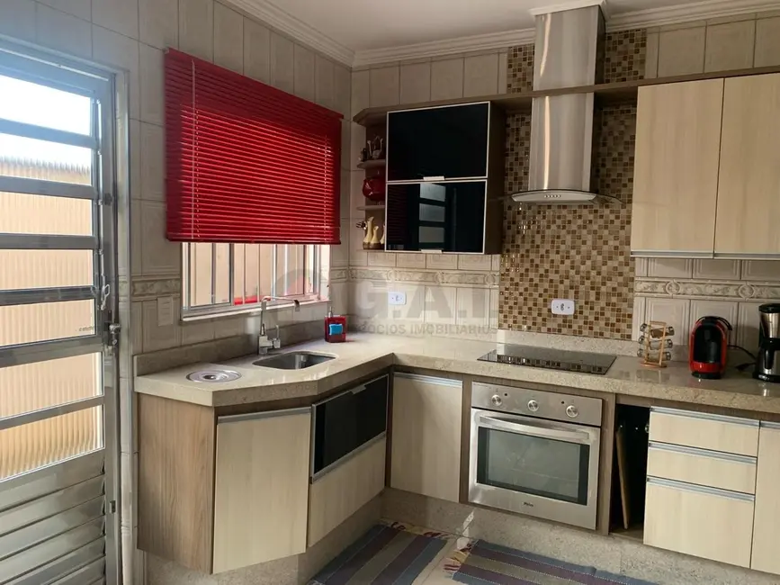 Casa com 3 quartos à venda, 160m2 em Wanel Ville, Sorocaba - SP - imagem 4 Foto 4 de Casa com 3 quartos à venda, 160m2 em Wanel Ville, Sorocaba - SP