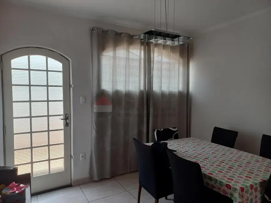 Foto 2 de Casa com 3 quartos à venda, 185m2 em Vila Trujillo, Sorocaba - SP