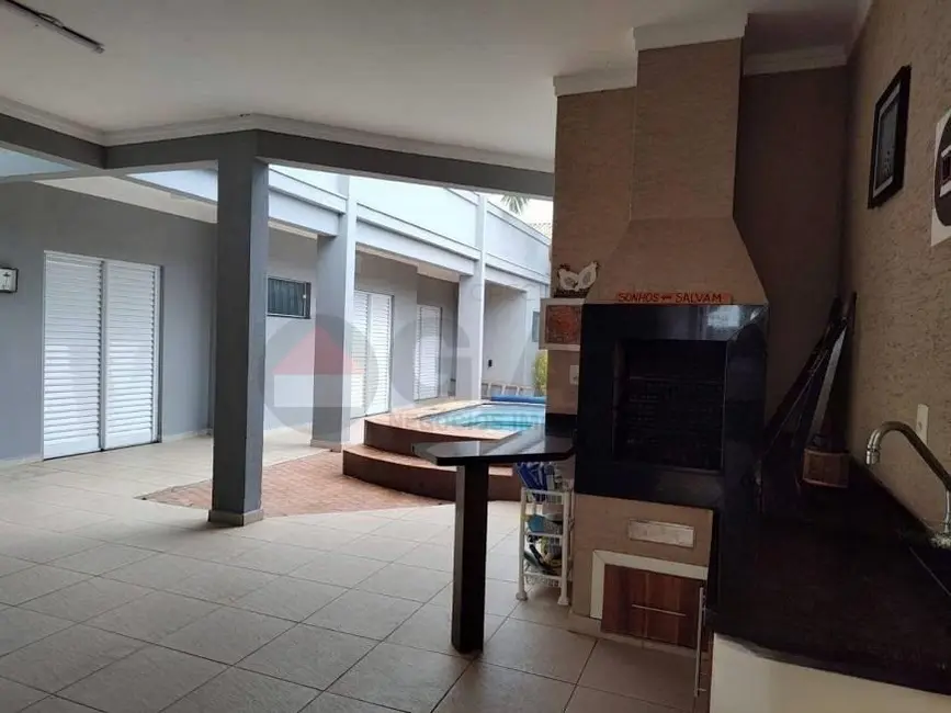 Foto 5 de Casa com 3 quartos à venda, 242m2 em Jardim Astro, Sorocaba - SP