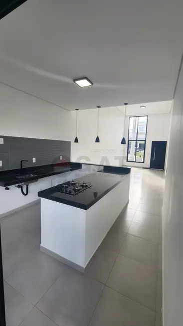 Casa de Condomínio com 3 quartos à venda, 106m2 em Cajuru do Sul, Sorocaba - SP - imagem 4 Foto 4 de Casa de Condomínio com 3 quartos à venda, 106m2 em Cajuru do Sul, Sorocaba - SP