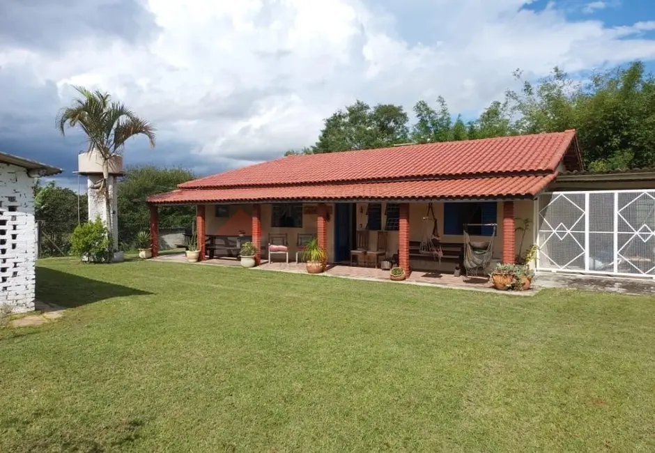 Foto 1 de Sítio / Rancho com 2 quartos à venda, 250m2 em Itapetininga - SP