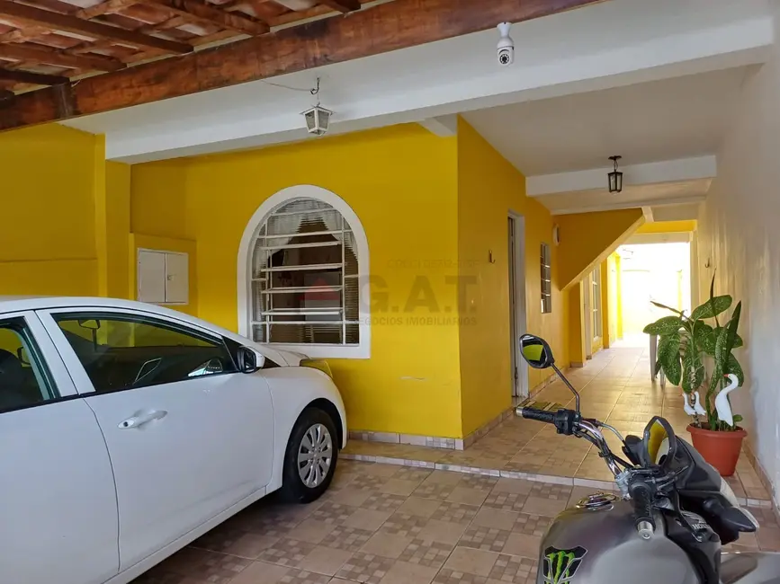 Casa com 2 quartos à venda, 330m2 em Vila Santa Rita, Sorocaba - SP - imagem 1 Foto 1 de Casa com 2 quartos à venda, 330m2 em Vila Santa Rita, Sorocaba - SP