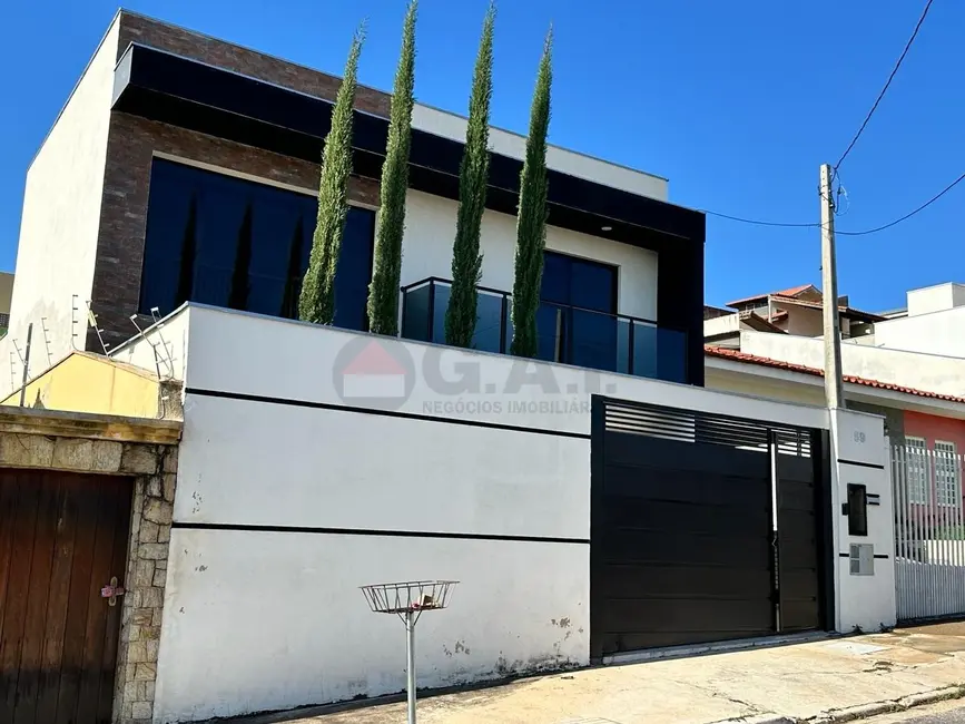 Foto 1 de Casa com 4 quartos à venda, 201m2 em Jardim Paraíso, Votorantim - SP