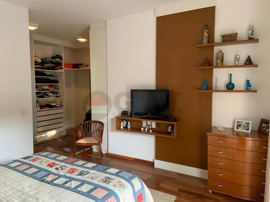 Casa de Condomínio com 3 quartos à venda, 405m2 em Jardim Residencial Tivoli Park, Sorocaba - SP - imagem 2 Foto 2 de Casa de Condomínio com 3 quartos à venda, 405m2 em Jardim Residencial Tivoli Park, Sorocaba - SP