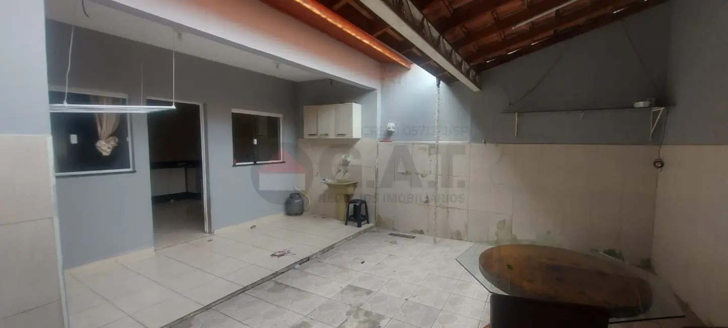 Foto 2 de Casa com 2 quartos à venda, 120m2 em Jardim São Guilherme, Sorocaba - SP