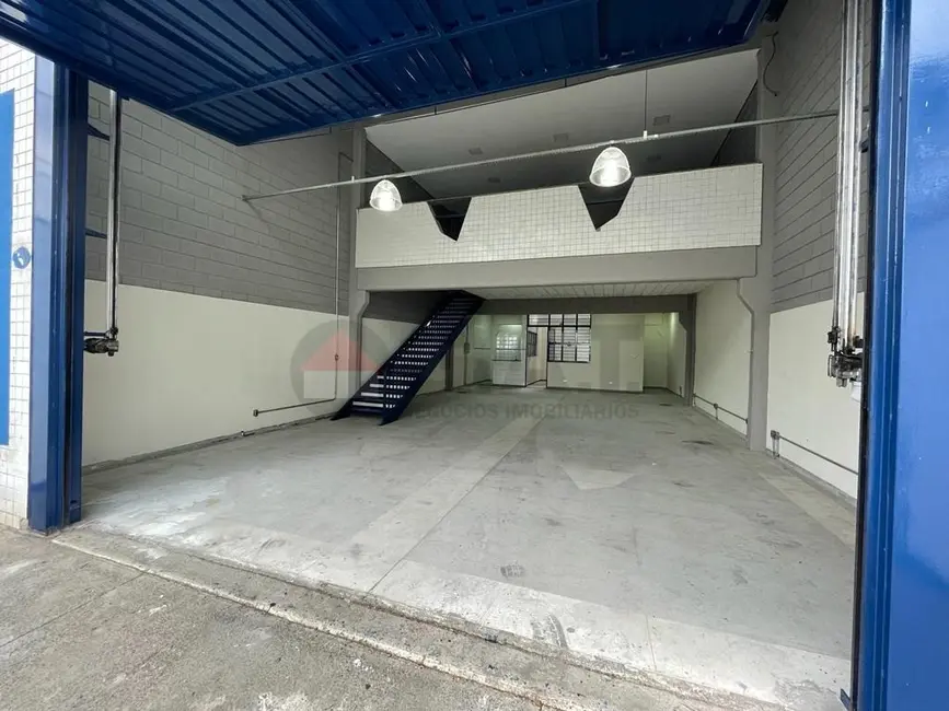 Foto 3 de Armazém / Galpão à venda, 185m2 em Jardim Zulmira, Sorocaba - SP