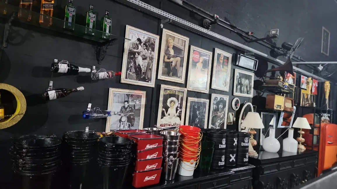 Sala Comercial à venda, 1200m2 em Jardim Leocádia, Sorocaba - SP - imagem 4 Foto 4 de Sala Comercial à venda, 1200m2 em Jardim Leocádia, Sorocaba - SP