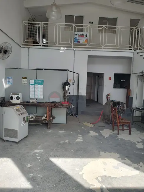 Foto 2 de Armazém / Galpão à venda, 150m2 em Jardim Santa Bárbara, Sorocaba - SP