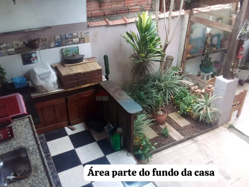 Foto 1 de Casa com 3 quartos à venda, 200m2 em Aracoiaba Da Serra - SP