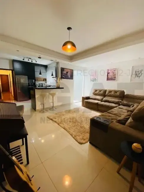 Casa com 3 quartos à venda, 125m2 em Vila Fiori, Sorocaba - SP - imagem 2 Foto 2 de Casa com 3 quartos à venda, 125m2 em Vila Fiori, Sorocaba - SP