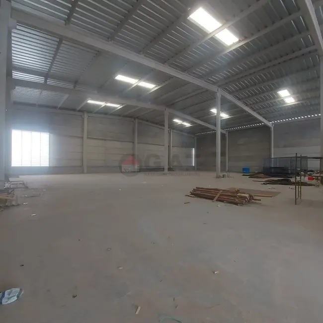 Foto 2 de Armazém / Galpão para alugar, 950m2 em Parque Empresarial das Mangueiras, Sorocaba - SP