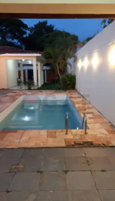 Casa com 3 quartos à venda, 350m2 em Vila Santana, Itapetininga - SP - imagem 4 Foto 4 de Casa com 3 quartos à venda, 350m2 em Vila Santana, Itapetininga - SP