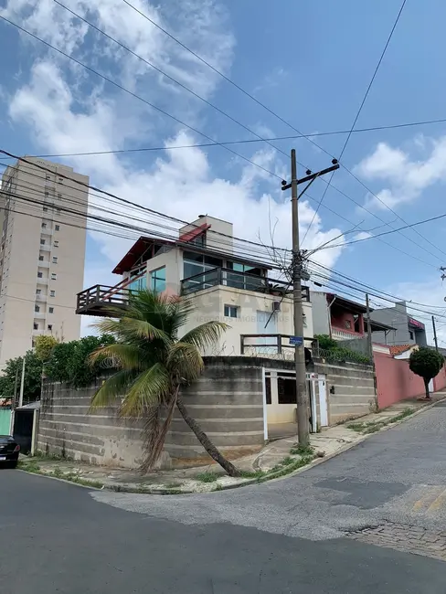 Foto 2 de Casa com 4 quartos à venda, 219m2 em Vila Jardini, Sorocaba - SP