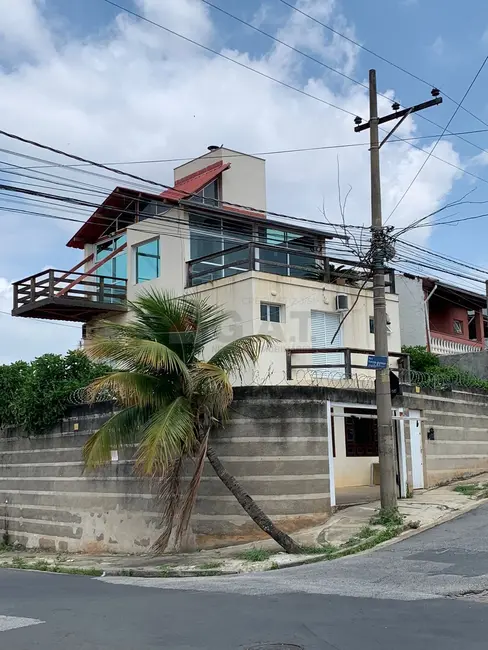 Foto 1 de Casa com 4 quartos à venda, 219m2 em Vila Jardini, Sorocaba - SP