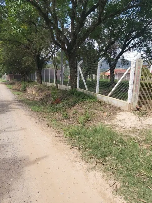 Chácara com 4 quartos à venda, 310m2 em Iperozinho, Capela Do Alto - SP - imagem 2 Foto 2 de Chácara com 4 quartos à venda, 310m2 em Iperozinho, Capela Do Alto - SP
