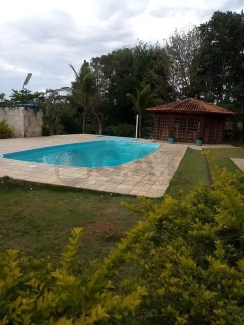 Foto 2 de Chácara com 3 quartos para alugar, 427m2 em Salto De Pirapora - SP