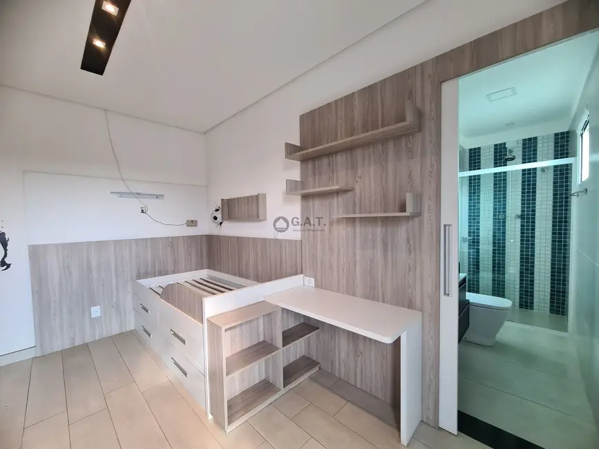 Apartamento com 3 quartos à venda, 214m2 em Jardim Faculdade, Sorocaba - SP - imagem 9 Foto 9 de Apartamento com 3 quartos à venda, 214m2 em Jardim Faculdade, Sorocaba - SP
