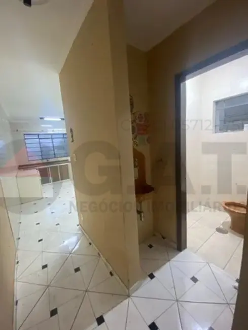 Casa com 4 quartos à venda, 160m2 em Centro, Sorocaba - SP - imagem 8 Foto 8 de Casa com 4 quartos à venda, 160m2 em Centro, Sorocaba - SP