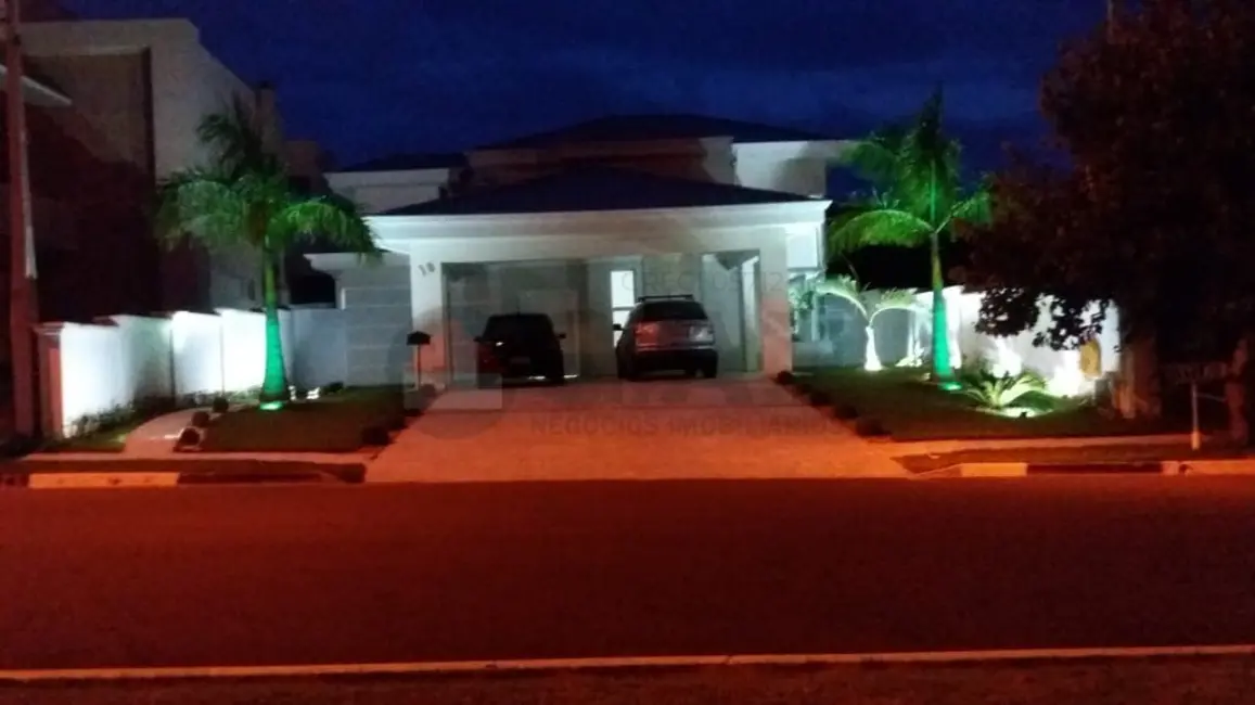 Foto 2 de Casa de Condomínio com 3 quartos à venda, 250m2 em Boituva - SP