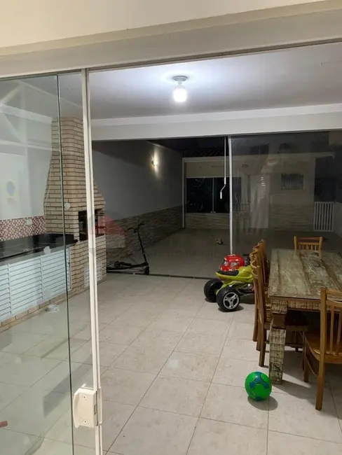 Foto 9 de Casa de Condomínio com 3 quartos à venda, 250m2 em Boituva - SP