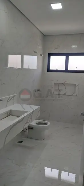 Casa de Condomínio com 3 quartos à venda, 240m2 em Alphaville Nova Esplanada, Votorantim - SP - imagem 4 Foto 4 de Casa de Condomínio com 3 quartos à venda, 240m2 em Alphaville Nova Esplanada, Votorantim - SP