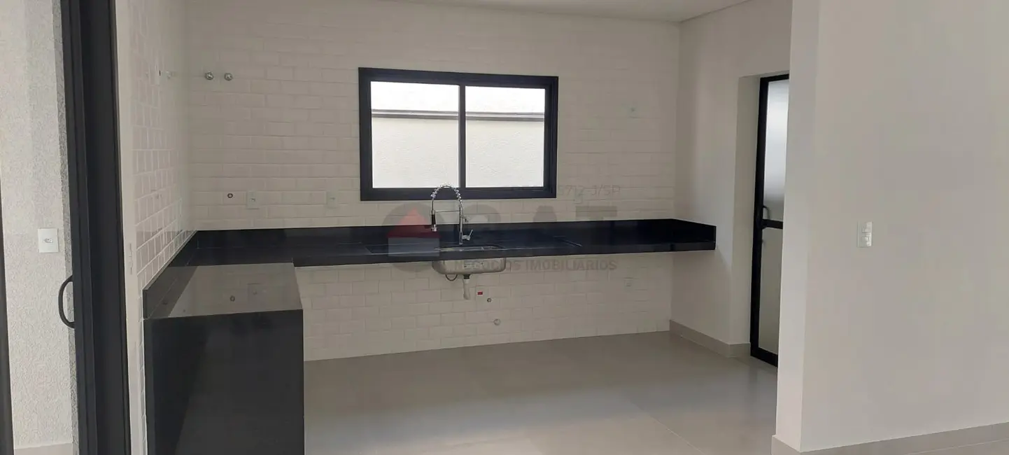 Casa de Condomínio com 3 quartos à venda, 240m2 em Alphaville Nova Esplanada, Votorantim - SP - imagem 8 Foto 8 de Casa de Condomínio com 3 quartos à venda, 240m2 em Alphaville Nova Esplanada, Votorantim - SP