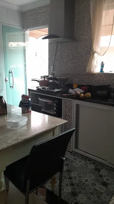 Casa com 2 quartos à venda, 222m2 em Vila Leão, Sorocaba - SP - imagem 9 Foto 9 de Casa com 2 quartos à venda, 222m2 em Vila Leão, Sorocaba - SP