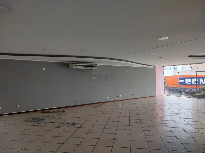 Foto 2 de Sala Comercial para alugar, 600m2 em Sorocaba - SP