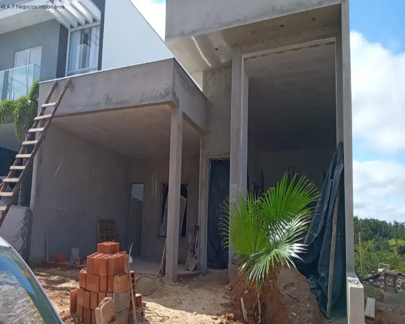 Casa de Condomínio com 3 quartos à venda, 208m2 em Brigadeiro Tobias, Sorocaba - SP - imagem 3 Foto 3 de Casa de Condomínio com 3 quartos à venda, 208m2 em Brigadeiro Tobias, Sorocaba - SP