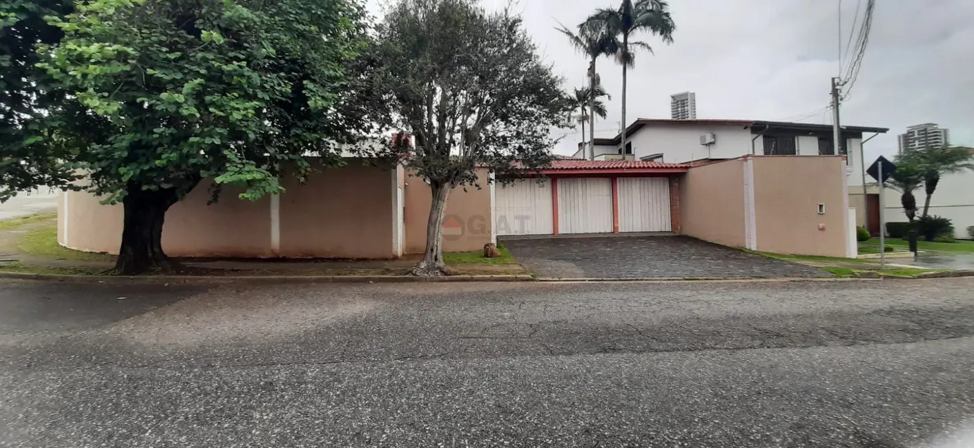 Casa com 5 quartos à venda, 283m2 em Jardim Emília, Sorocaba - SP - imagem 2 Foto 2 de Casa com 5 quartos à venda, 283m2 em Jardim Emília, Sorocaba - SP