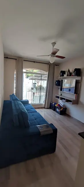 Casa com 3 quartos à venda, 230m2 em Jardim Sorocabano, Sorocaba - SP - imagem 2 Foto 2 de Casa com 3 quartos à venda, 230m2 em Jardim Sorocabano, Sorocaba - SP