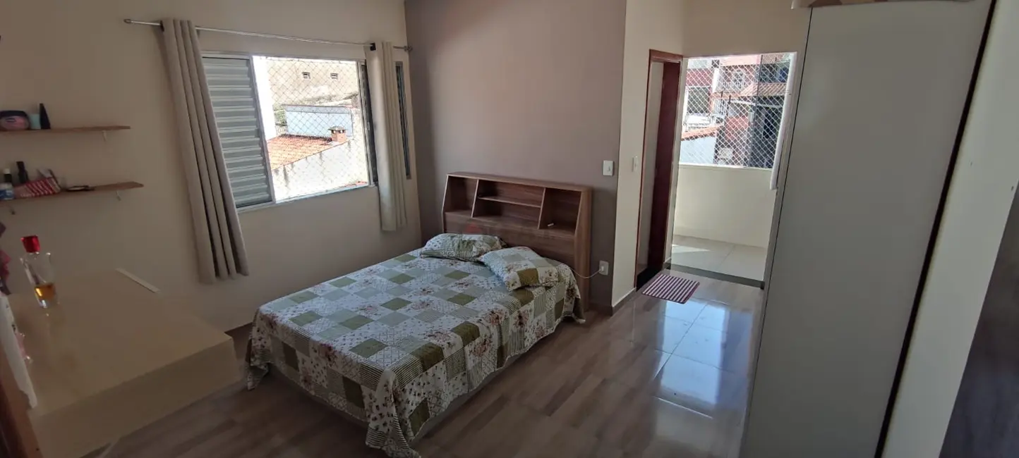 Casa com 3 quartos à venda, 230m2 em Jardim Sorocabano, Sorocaba - SP - imagem 8 Foto 8 de Casa com 3 quartos à venda, 230m2 em Jardim Sorocabano, Sorocaba - SP