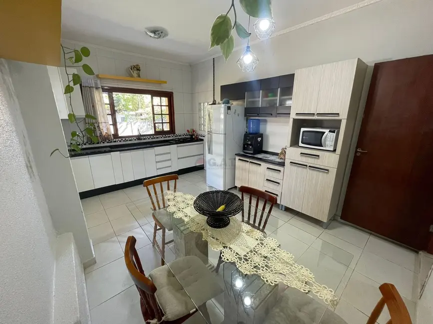 Foto 8 de Chácara com 3 quartos à venda, 300m2 em Centro, Aracoiaba Da Serra - SP