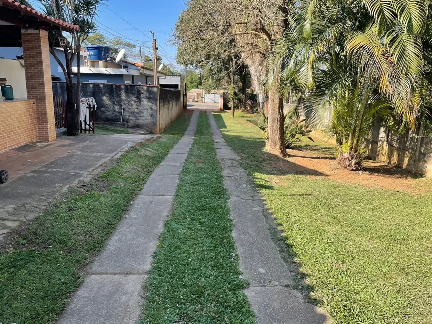 Foto 1 de Chácara com 3 quartos à venda, 300m2 em Centro, Aracoiaba Da Serra - SP