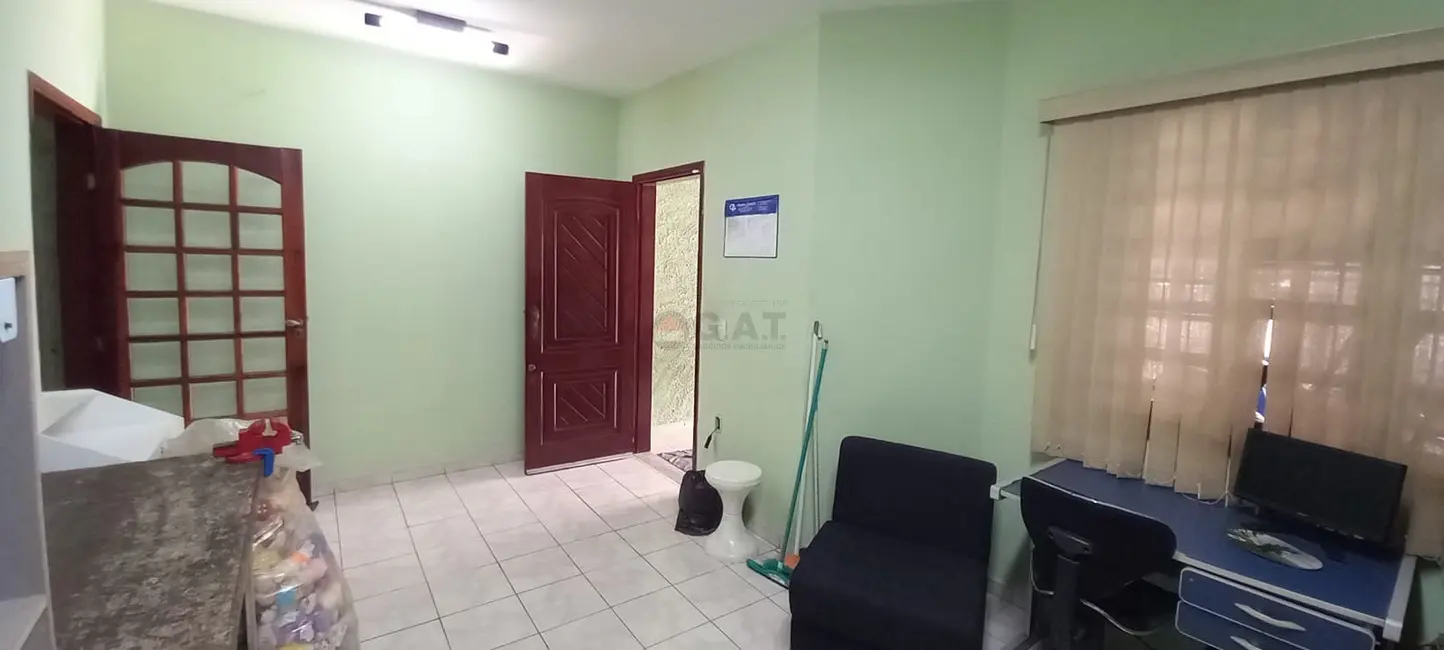 Casa com 3 quartos à venda, 136m2 em Jardim Saira, Sorocaba - SP - imagem 5 Foto 5 de Casa com 3 quartos à venda, 136m2 em Jardim Saira, Sorocaba - SP