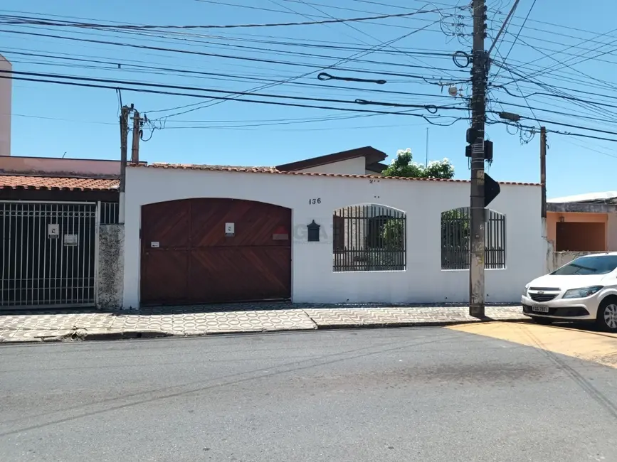 Foto 1 de Casa com 4 quartos à venda, 164m2 em Centro, Votorantim - SP