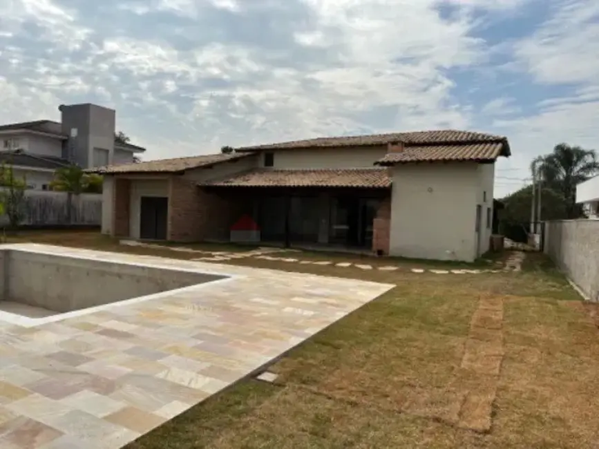Foto 3 de Casa de Condomínio com 3 quartos à venda, 276m2 em Aracoiaba Da Serra - SP