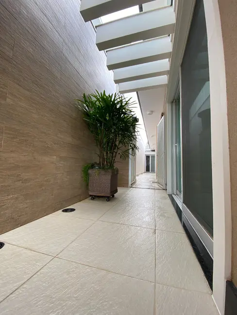 Casa de Condomínio com 3 quartos à venda, 206m2 em Vila Haro, Sorocaba - SP - imagem 4 Foto 4 de Casa de Condomínio com 3 quartos à venda, 206m2 em Vila Haro, Sorocaba - SP