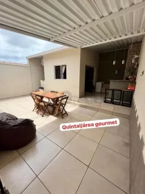 Foto 2 de Casa com 2 quartos à venda, 112m2 em Sorocaba - SP