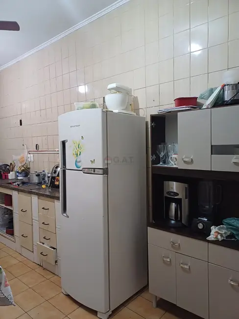 Casa com 3 quartos à venda, 139m2 em Vila Leão, Sorocaba - SP - imagem 5 Foto 5 de Casa com 3 quartos à venda, 139m2 em Vila Leão, Sorocaba - SP