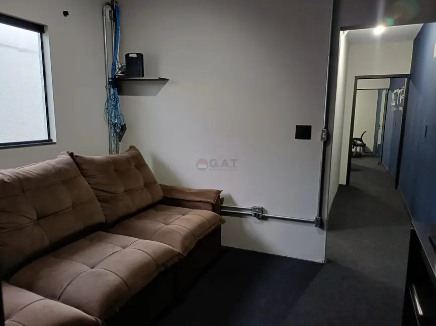 Casa com 3 quartos à venda, 180m2 em Vila Carvalho, Sorocaba - SP - imagem 9 Foto 9 de Casa com 3 quartos à venda, 180m2 em Vila Carvalho, Sorocaba - SP