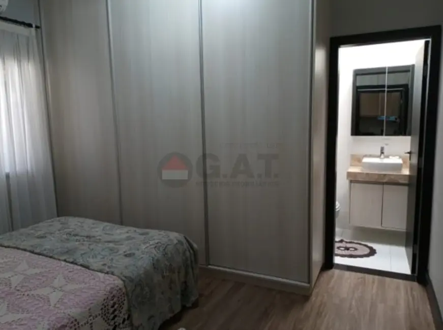 Casa de Condomínio com 3 quartos à venda, 177m2 em Sorocaba - SP - imagem 8 Foto 8 de Casa de Condomínio com 3 quartos à venda, 177m2 em Sorocaba - SP