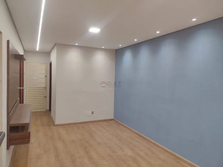 Casa com 2 quartos à venda, 139m2 em Jardim Piazza di Roma, Sorocaba - SP - imagem 2 Foto 2 de Casa com 2 quartos à venda, 139m2 em Jardim Piazza di Roma, Sorocaba - SP