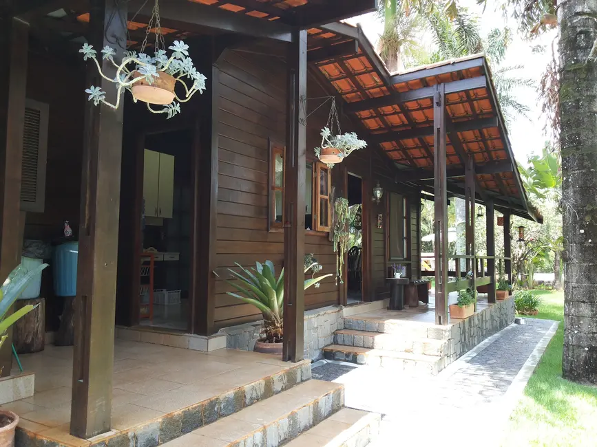 Chácara com 3 quartos à venda, 494m2 em Éden, Sorocaba - SP - imagem 4 Foto 4 de Chácara com 3 quartos à venda, 494m2 em Éden, Sorocaba - SP