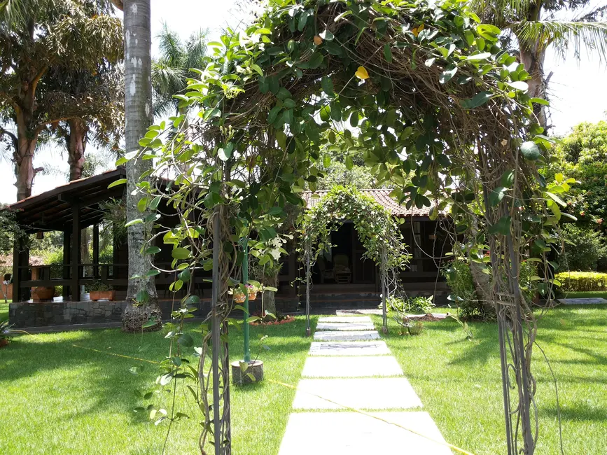 Chácara com 3 quartos à venda, 494m2 em Éden, Sorocaba - SP - imagem 8 Foto 8 de Chácara com 3 quartos à venda, 494m2 em Éden, Sorocaba - SP